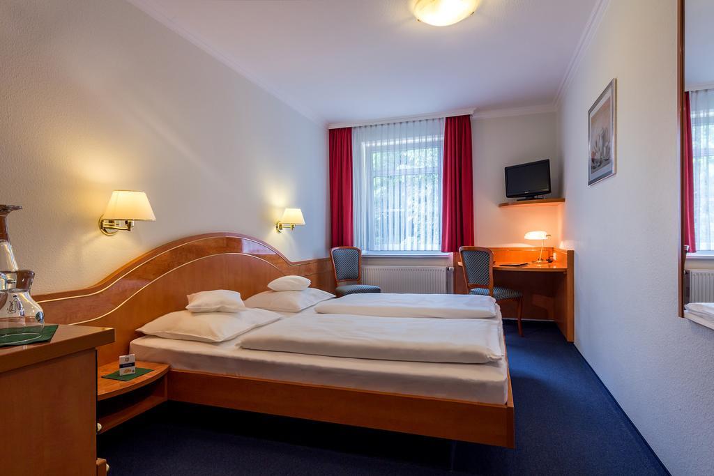 Akzent Hotel Privat - Das Nichtraucherhotel Dresden Exterior photo